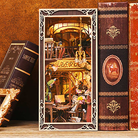 Fifijoy Painter's Day at Dusk DIY Book Nook Bookshelf Insert